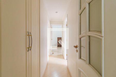 Apartamento à venda com 125m², 3 quartos e 3 vagas Apartamento à venda com 125m², 3 quartos e 3 vagasCorredor