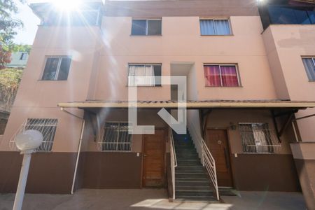 Apartamento à venda com 102m², 3 quartos e 1 vaga Apartamento à venda com 102m², 3 quartos e 1 vagaFachada do bloco