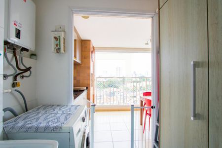 Apartamento à venda com 86m², 3 quartos e 2 vagas Apartamento à venda com 86m², 3 quartos e 2 vagasÁrea de serviço