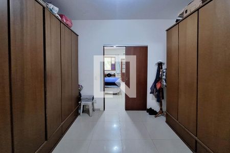 Casa para alugar com 350m², 5 quartos e 4 vagasCloset da suíte