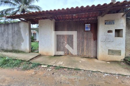 Casa para alugar com 350m², 5 quartos e 4 vagasFachada