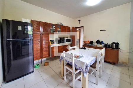 Casa para alugar com 350m², 5 quartos e 4 vagasCozinha