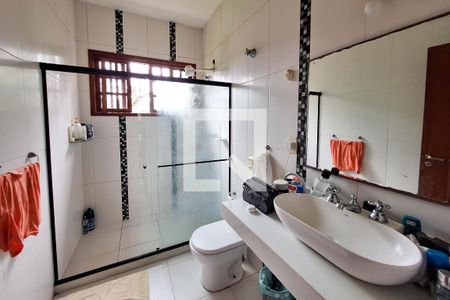 Casa para alugar com 350m², 5 quartos e 4 vagasBanheiro 2