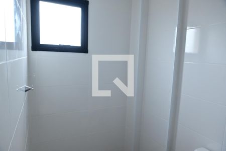 Banheiro Suite de apartamento para alugar com 2 quartos, 67m² em Nova Mirim, Praia Grande