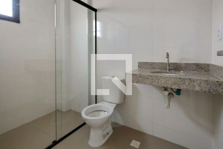 Apartamento para alugar com 67m², 2 quartos e 1 vaga Apartamento para alugar com 67m², 2 quartos e 1 vagaBanheiro da Suíte