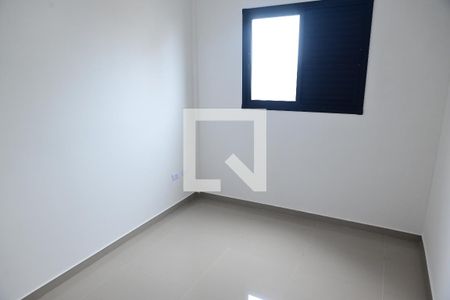 Suite de apartamento para alugar com 2 quartos, 67m² em Nova Mirim, Praia Grande