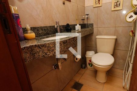 Casa à venda com 166m², 4 quartos e 3 vagas Casa à venda com 166m², 4 quartos e 3 vagasLavabo