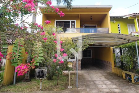 Casa à venda com 166m², 4 quartos e 3 vagas Casa à venda com 166m², 4 quartos e 3 vagasFachada