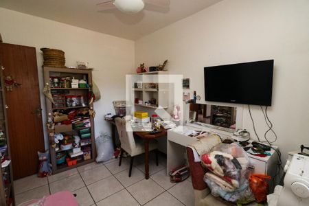 Casa à venda com 166m², 4 quartos e 3 vagas Casa à venda com 166m², 4 quartos e 3 vagasQuarto 4