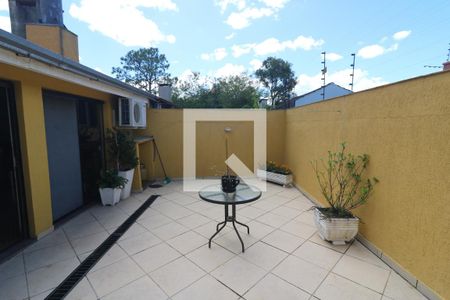 Casa à venda com 166m², 4 quartos e 3 vagas Casa à venda com 166m², 4 quartos e 3 vagasQuintal