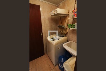 Casa à venda com 166m², 4 quartos e 3 vagas Casa à venda com 166m², 4 quartos e 3 vagasÁrea de Serviço