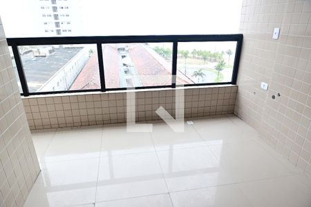 Sala de apartamento para alugar com 2 quartos, 79m² em Nova Mirim, Praia Grande