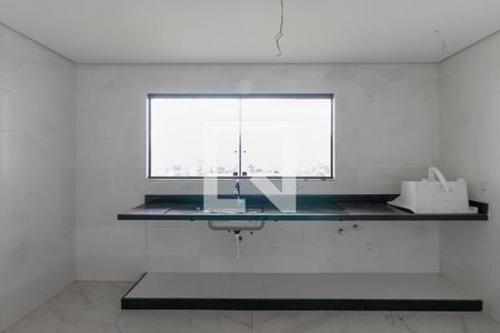 Cozinha e Área de Serviço de casa à venda com 3 quartos, 170m² em Planalto, Belo Horizonte