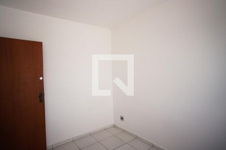 Quarto 1 de apartamento para alugar com 2 quartos, 61m² em São João Batista, Belo Horizonte