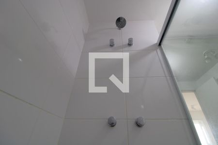 Apartamento à venda com 67m², 2 quartos e 1 vagaChuveiro banheiro comum