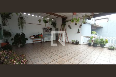 Casa à venda com 278m², 4 quartos e 4 vagasQuintal