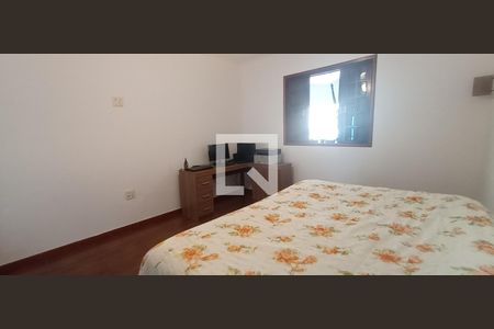 Casa à venda com 278m², 4 quartos e 4 vagasQuarto 3