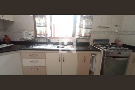 Casa à venda com 278m², 4 quartos e 4 vagasCozinha - Torneira