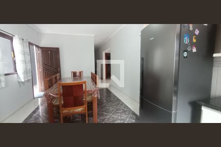 Casa à venda com 278m², 4 quartos e 4 vagasCozinha 2