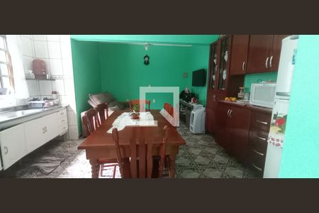 Casa à venda com 278m², 4 quartos e 4 vagasCozinha 1