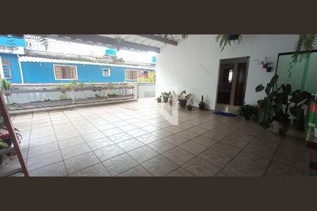 Casa à venda com 278m², 4 quartos e 4 vagasQuintal