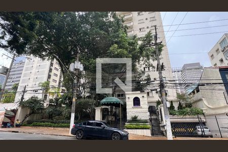 Apartamento para alugar com 98m², 2 quartos e 1 vagaFachada