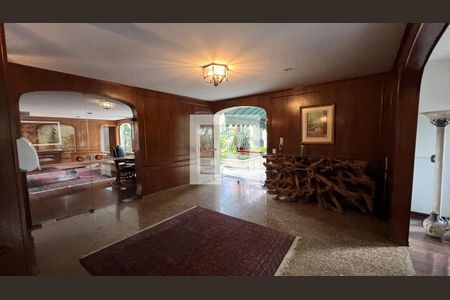 Apartamento para alugar com 98m², 2 quartos e 1 vagaHall