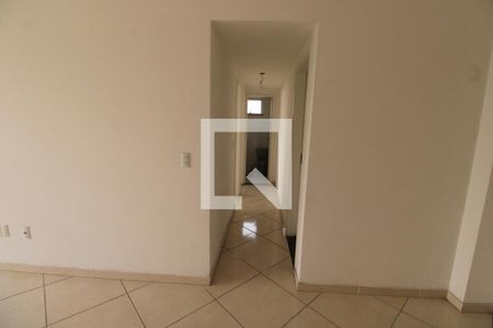 Corredor de apartamento à venda com 2 quartos, 62m² em Vaz Lobo, Rio de Janeiro