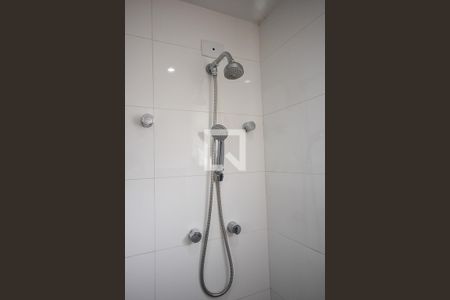 Apartamento à venda com 130m², 2 quartos e 2 vagasChuveiro do Banheiro