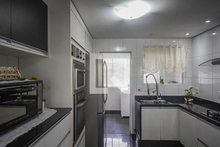 Apartamento à venda com 130m², 2 quartos e 2 vagasCozinha
