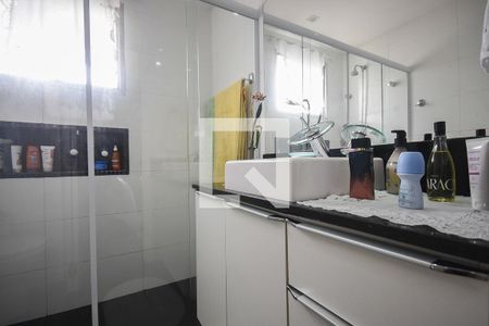 Apartamento à venda com 130m², 2 quartos e 2 vagasBanheiro Suíte