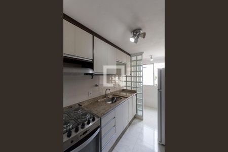 Apartamento para alugar com 55m², 2 quartos e 1 vagaCozinha 
