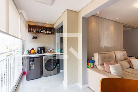 Sacada de apartamento à venda com 2 quartos, 55m² em Jardim Roberto, Osasco