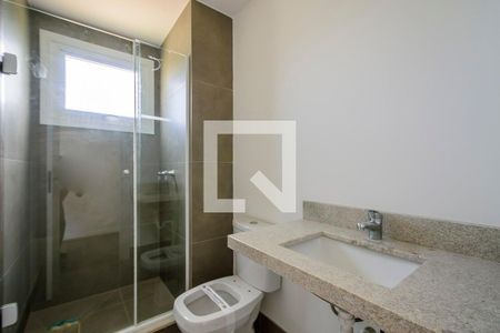 Banheiro da Suíte de apartamento à venda com 3 quartos, 67m² em Glória, Porto Alegre