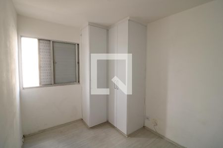 Quarto 2 de apartamento para alugar com 2 quartos, 52m² em Vila Antonieta, São Paulo