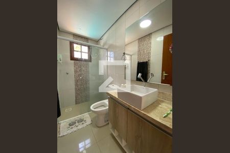 Casa à venda com 400m², 3 quartos e 2 vagas Casa à venda com 400m², 3 quartos e 2 vagasBanheiro Social