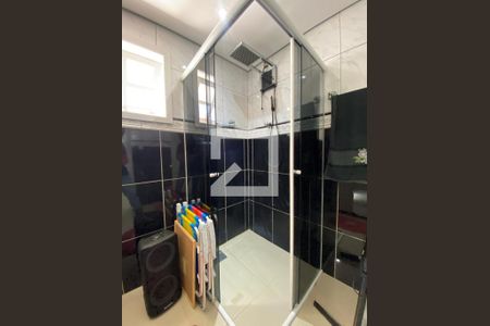 Casa à venda com 400m², 3 quartos e 2 vagas Casa à venda com 400m², 3 quartos e 2 vagasBanheiro Quarto