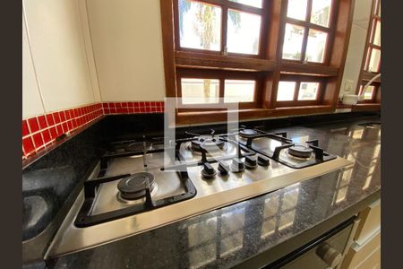 Casa à venda com 400m², 3 quartos e 2 vagas Casa à venda com 400m², 3 quartos e 2 vagasCozinha