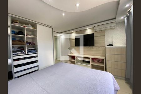 Casa à venda com 400m², 3 quartos e 2 vagas Casa à venda com 400m², 3 quartos e 2 vagasQuarto