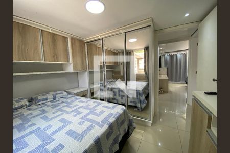 Casa à venda com 400m², 3 quartos e 2 vagas Casa à venda com 400m², 3 quartos e 2 vagasQuarto