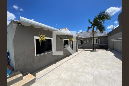Casa à venda com 400m², 3 quartos e 2 vagas Casa à venda com 400m², 3 quartos e 2 vagasÁrea comum