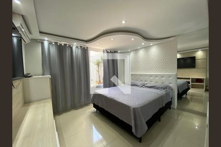 Casa à venda com 400m², 3 quartos e 2 vagas Casa à venda com 400m², 3 quartos e 2 vagasQuarto