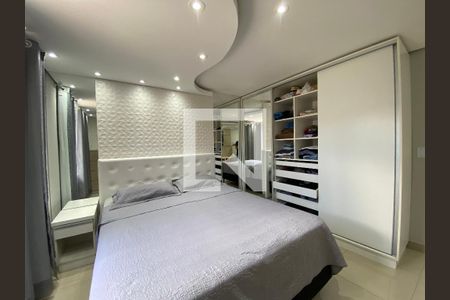 Casa à venda com 400m², 3 quartos e 2 vagas Casa à venda com 400m², 3 quartos e 2 vagasQuarto