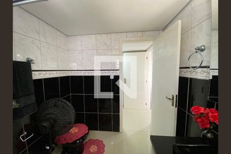 Casa à venda com 400m², 3 quartos e 2 vagas Casa à venda com 400m², 3 quartos e 2 vagasBanheiro Quarto