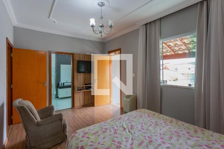 Casa à venda com 258m², 3 quartos e 3 vagasQuarto 3 - Suíte