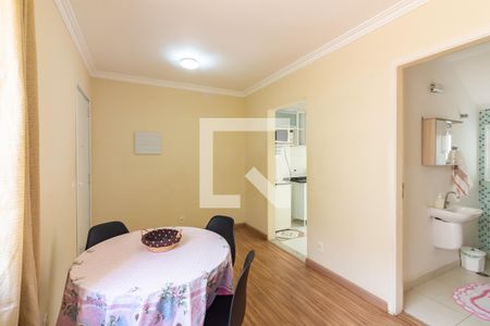 Sala  de casa de condomínio à venda com 2 quartos, 53m² em Quitaúna, Osasco