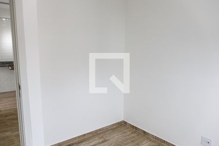 Quarto 1 de apartamento para alugar com 2 quartos, 43m² em Km 18, Osasco