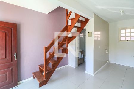 Sala de casa para alugar com 3 quartos, 75m² em Aberta dos Morros, Porto Alegre