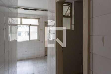 Apartamento à venda com 130m², 3 quartos e 1 vagaÁrea de Serviço