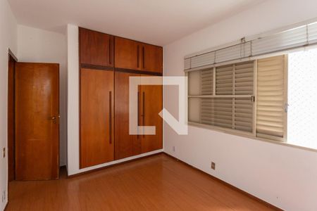 Apartamento à venda com 130m², 3 quartos e 1 vagaQuarto 2